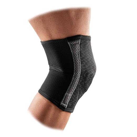 McDavid MD5213-01-33 HyperBlend Knee Sleeve w/gel & stay Black Adult-M